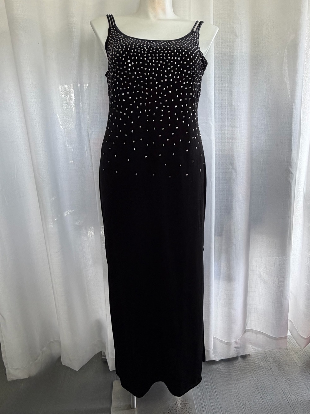 Vintage Onyx Nite Black Velvet Rhinestone Maxi Dress Size 18 Formal Evening Gown